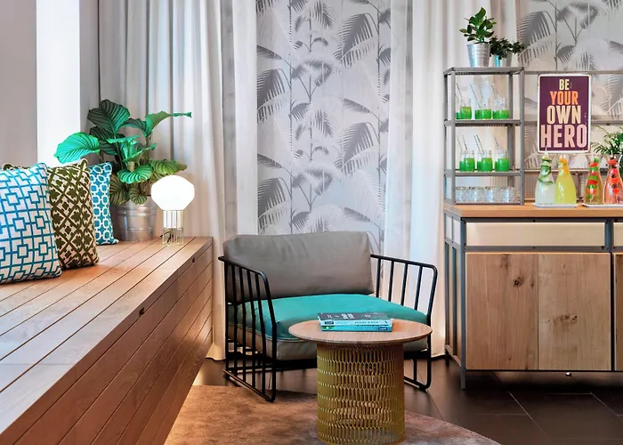 Courtyard By Marriott Prater/messe Готель